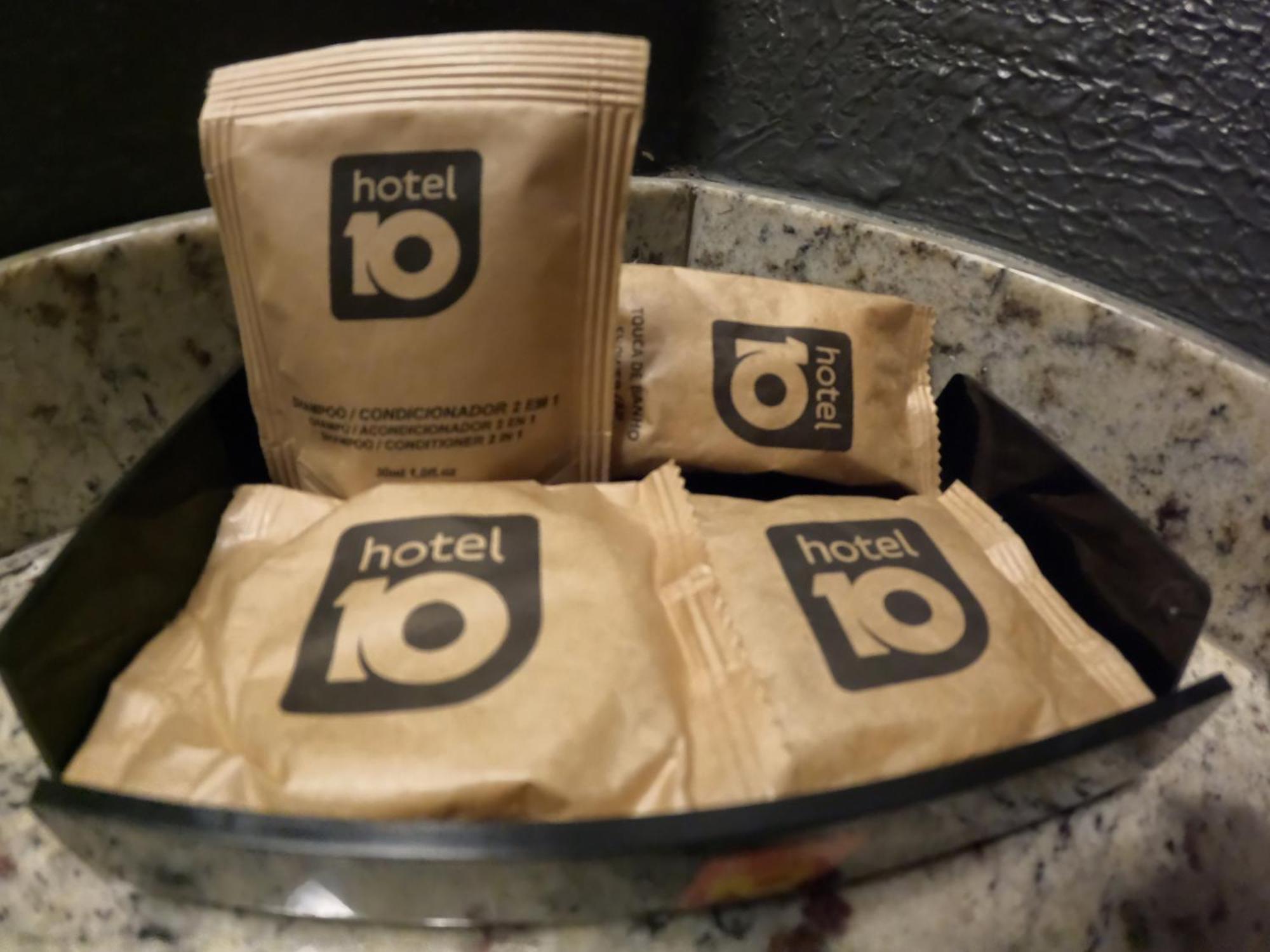 Hotel 10 Itajai/Navegantes Екстериор снимка